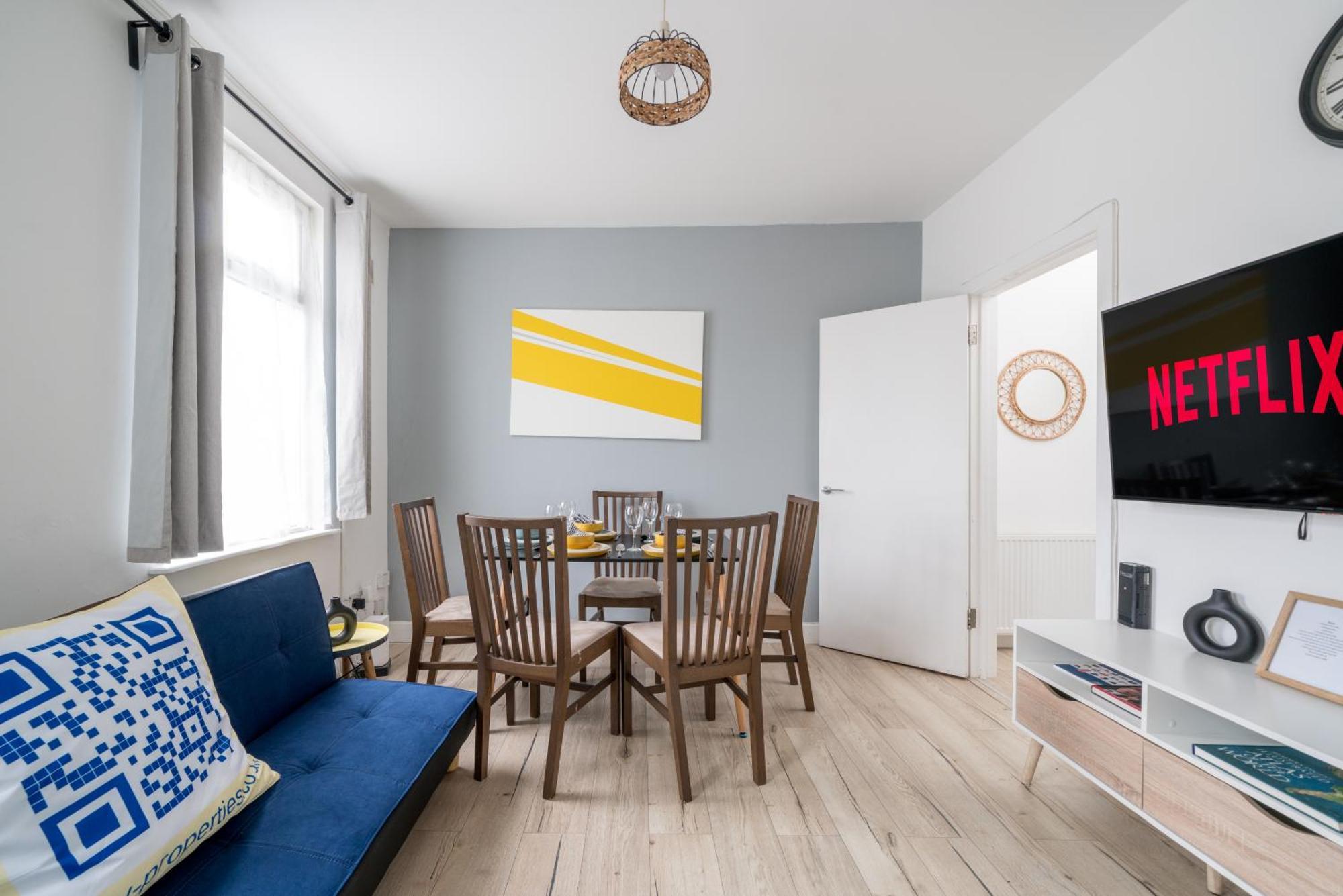 Modern 2 Bed East London Home By Rebby Properties Sleeps 5 Near Canning Town Station Ngoại thất bức ảnh