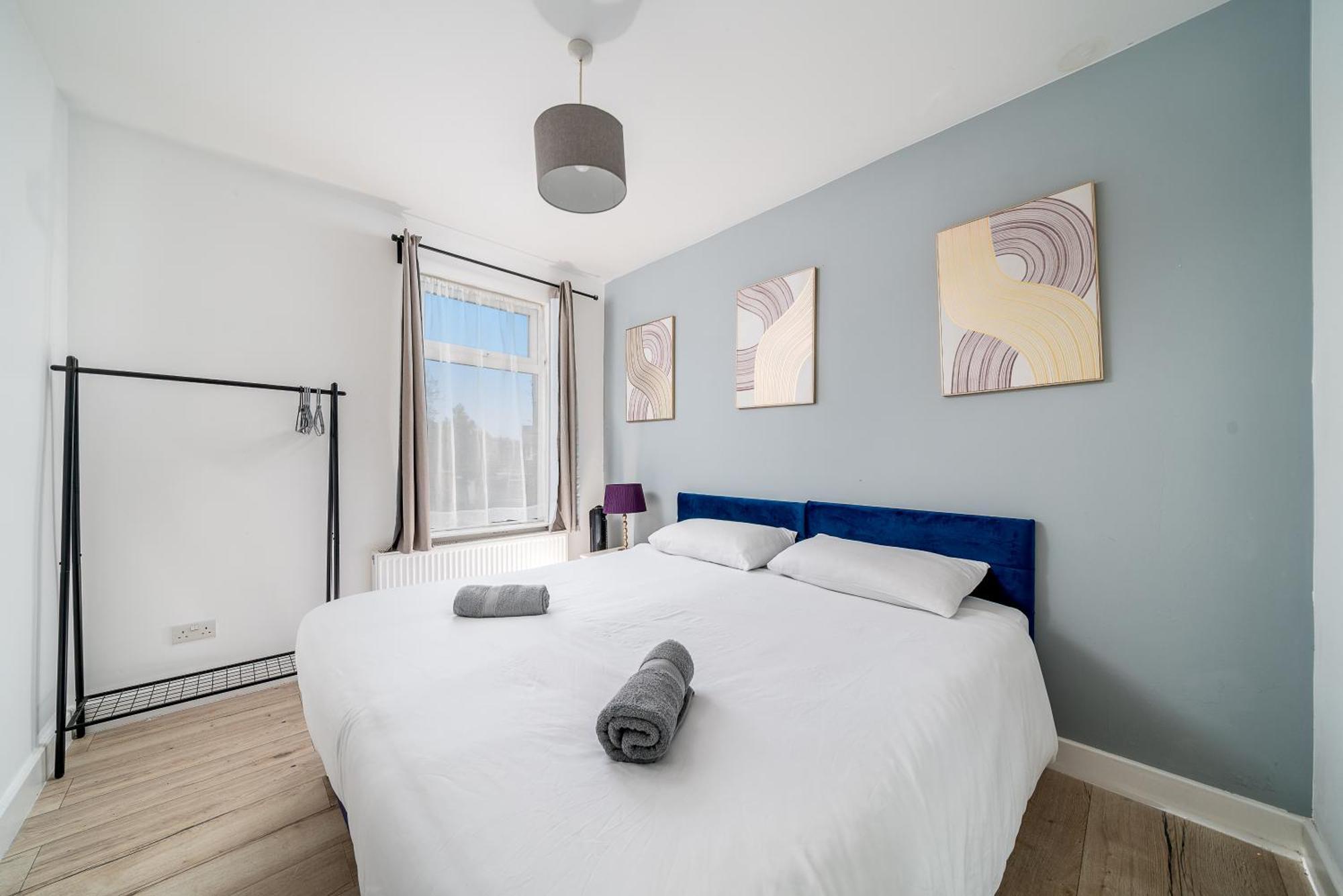 Modern 2 Bed East London Home By Rebby Properties Sleeps 5 Near Canning Town Station Ngoại thất bức ảnh